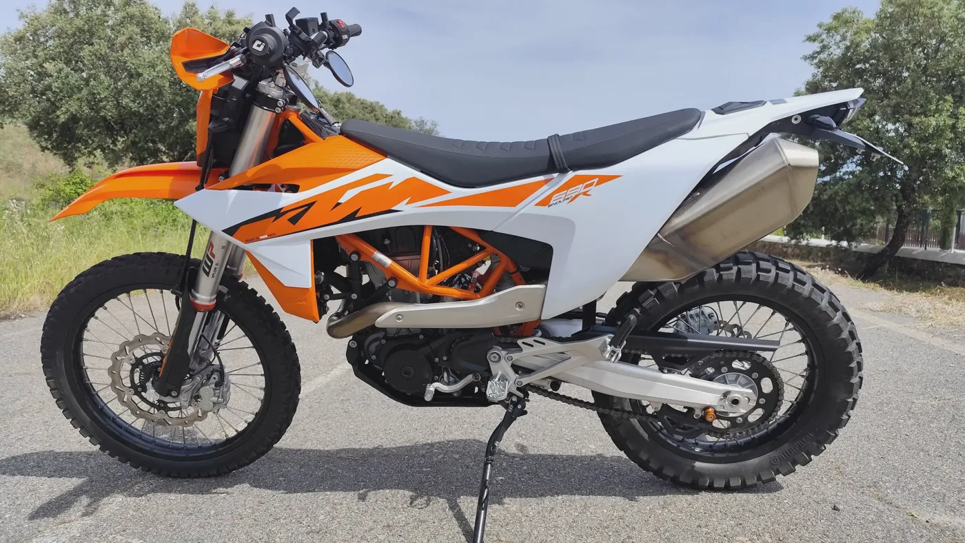 KTM 690 Enduro R 10.700 € 2026 Badajoz - 1