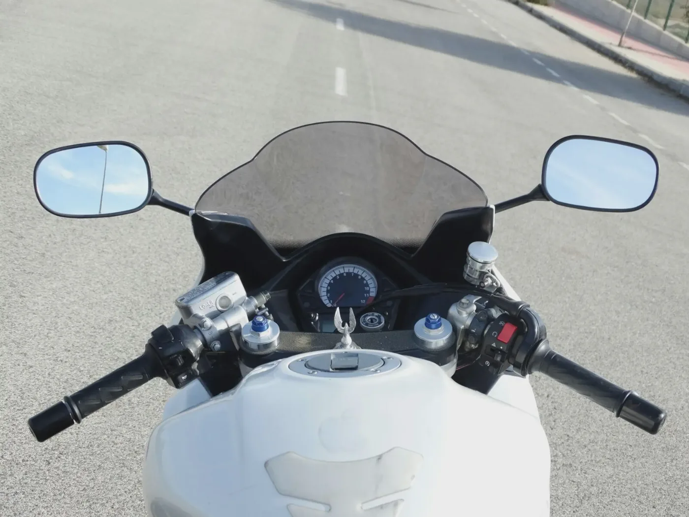 Suzuki SV1000S 1950 € 2002 Alicante - 1