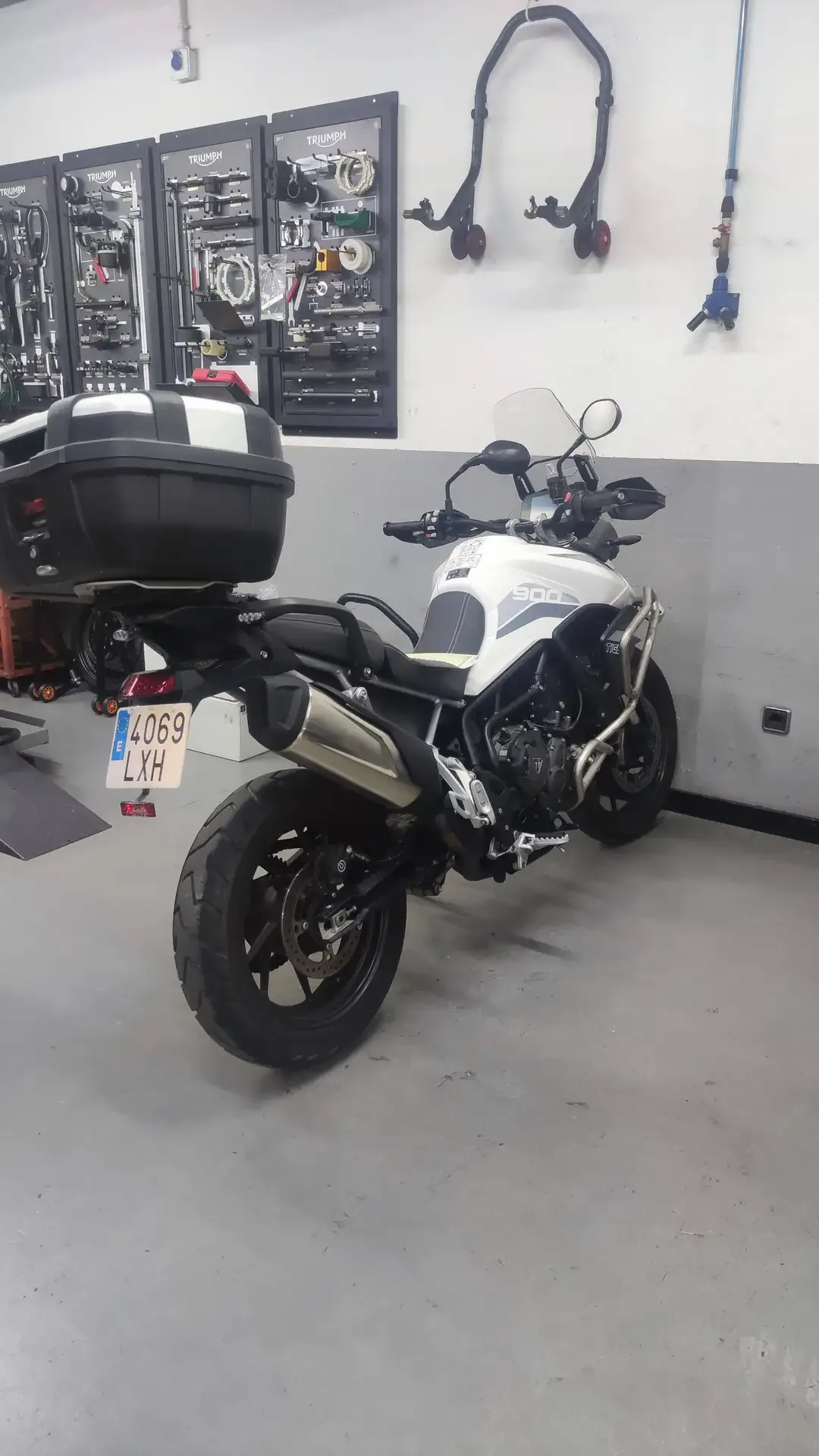 Triumph Tiger 900 - Vista 1