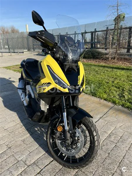 Honda X-ADV - Vista 1