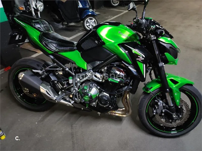 Kawasaki Z900 - Vista 1