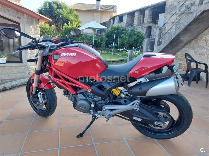 Ducati Monster 696 5600 € 2014 Pontevedra - 1