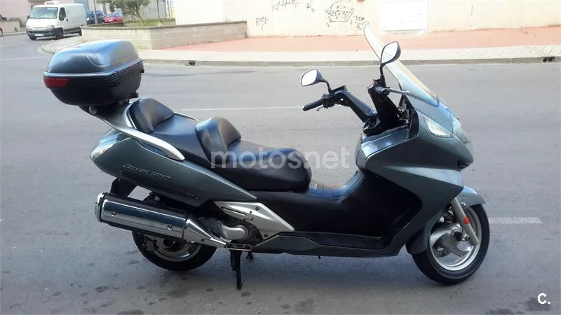 Honda Silver Wing 600 2000 € 2005 Girona - 1