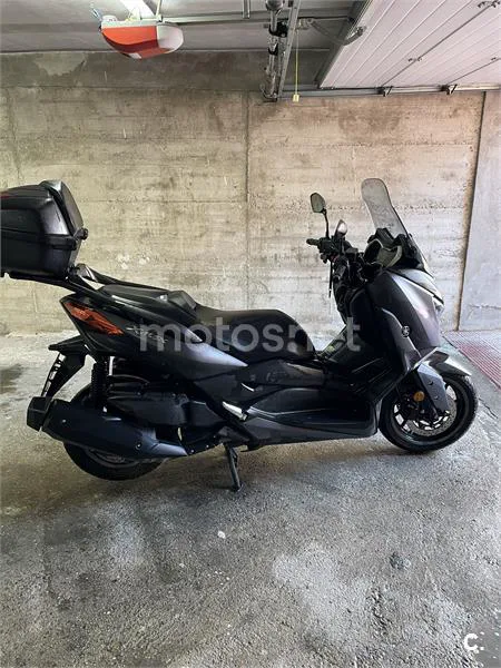Yamaha XMAX 400 3500 € 2018 Madrid - 1