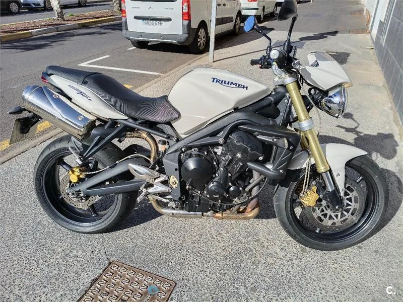 Triumph Street Triple 4000 € 2009 Santa Cruz de Tenerife - 1