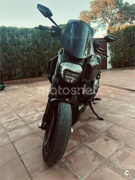 Ducati Diavel 9500 € 2015 Huelva - 1