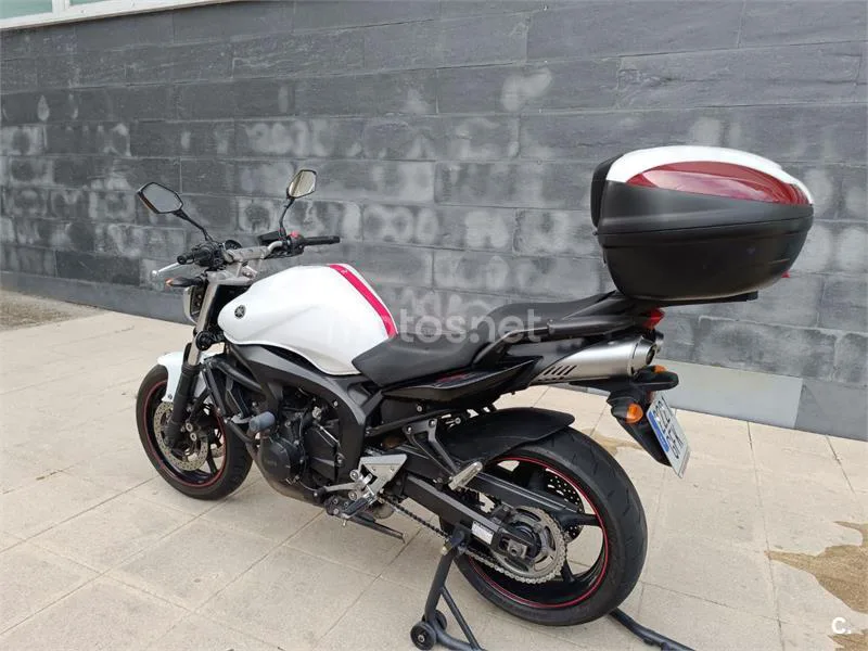 Yamaha FZ6 S2 - Vista 1