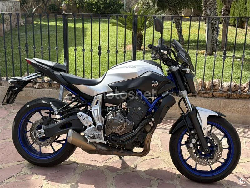 Yamaha MT-07 4400 € 2015 Valencia - 1
