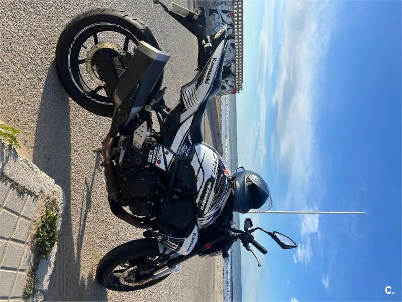 Kawasaki Z750 2899 € 2010 Alicante - 1