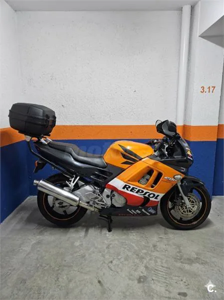 Honda CBR600F - Vista 1