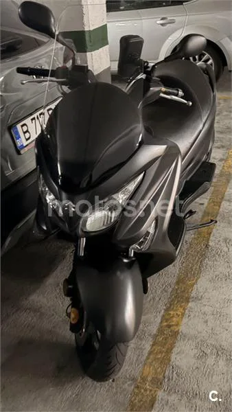 Suzuki Burgman 125 - Vista 1