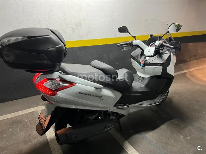 SYM Maxsym 400 - Vista 1