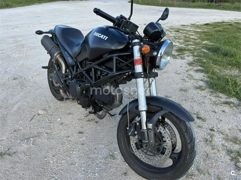Ducati Monster 695 2850 € 2007 Burgos - 1