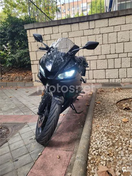Yamaha YZF-R3 4900 € 2023 Madrid - 1