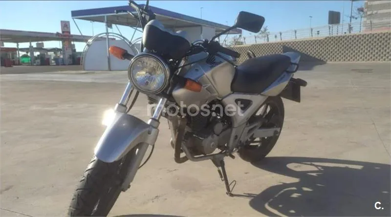 Honda CBF250 1000 € 2007 Cádiz - 1