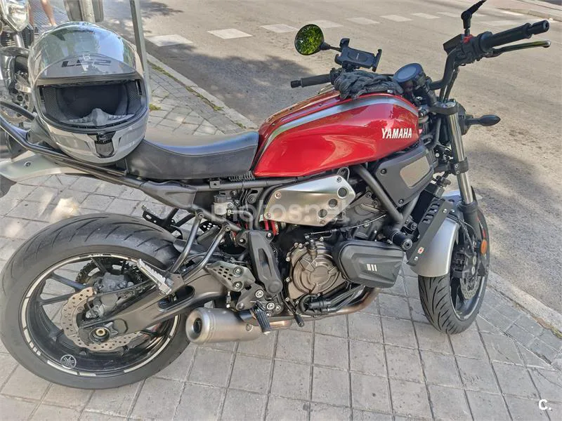 Yamaha XSR700 - Vista 1