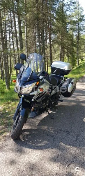 Suzuki V-Strom 650 3200 € 2005 Cuenca - 1