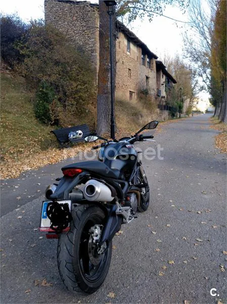 Ducati Monster 696 4000 € 2012 Valencia - 1