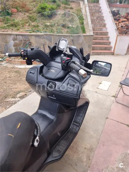 Suzuki Burgman 650 Executive 2500 € 2006 Barcelona - 1