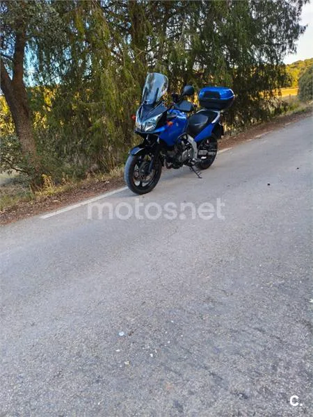 Suzuki V-Strom 650 2800 € 2005 Ciudad Real - 1