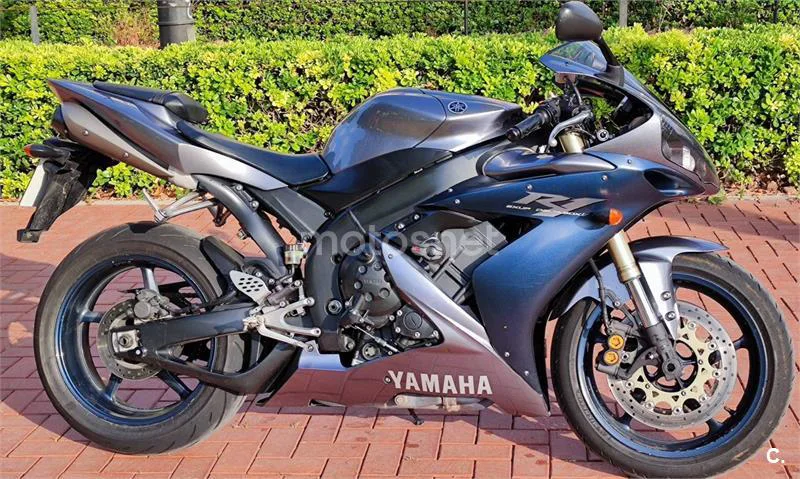 Yamaha YZF-R1 5700 € 2006 Valencia - 1