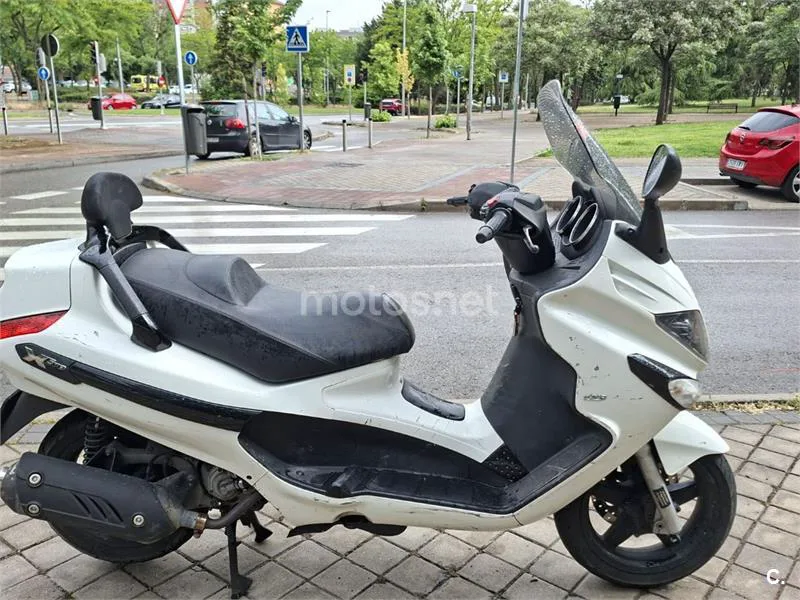 Piaggio XEvo 125 1200 € 2015 Madrid - 1