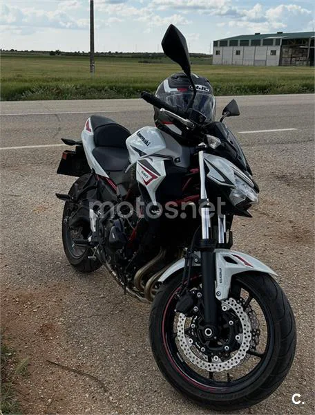 Kawasaki Z650 5400 € 2022 Cuenca - 1