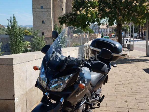 Suzuki V-Strom 650 3400 € 2006 Córdoba - 1