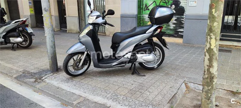 Honda SH300i 2300 € 2014 Barcelona - 1