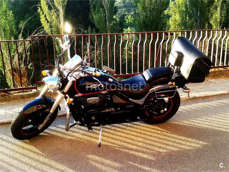 Suzuki Intruder M800 2995 € 2015 Salamanca - 1