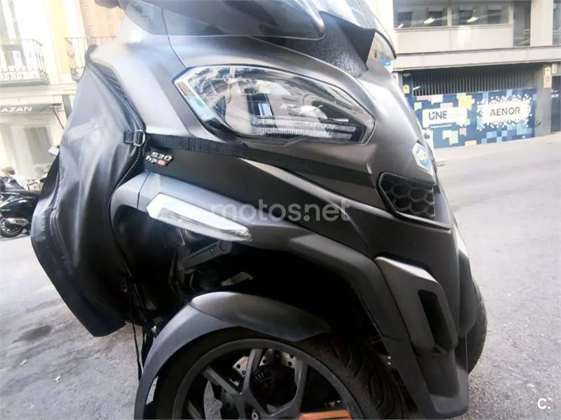 Piaggio MP3 530 Exclusive 8590 € 2023 Madrid - 1