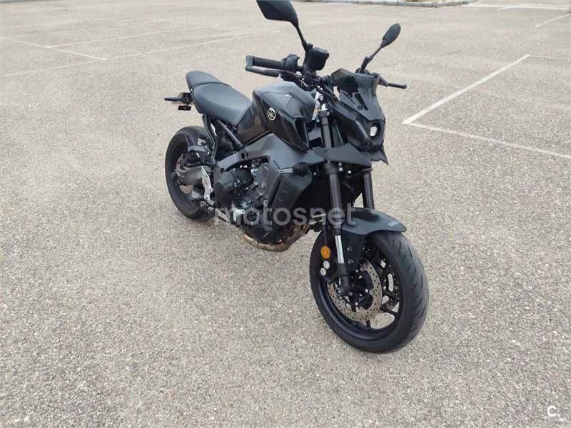 Yamaha MT-09 8000 € 2023 Valladolid - 1