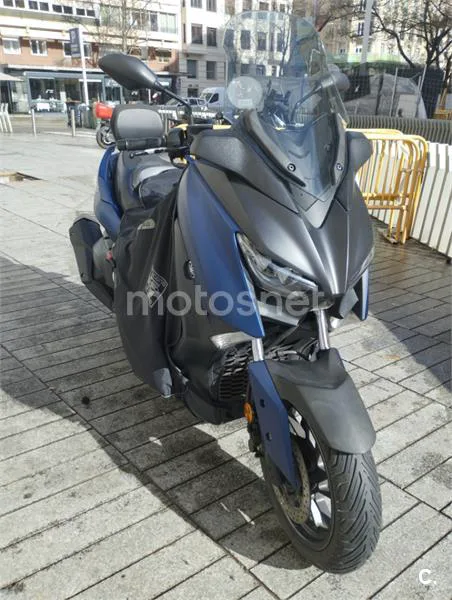Yamaha XMAX 400 - Vista 1