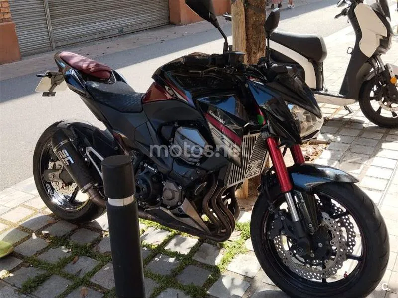 Kawasaki Z800 - Vista 1
