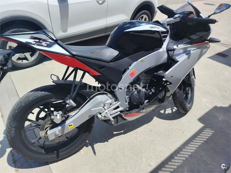 Aprilia RS4 125 Replica 3200 € 2014 Valladolid - 1