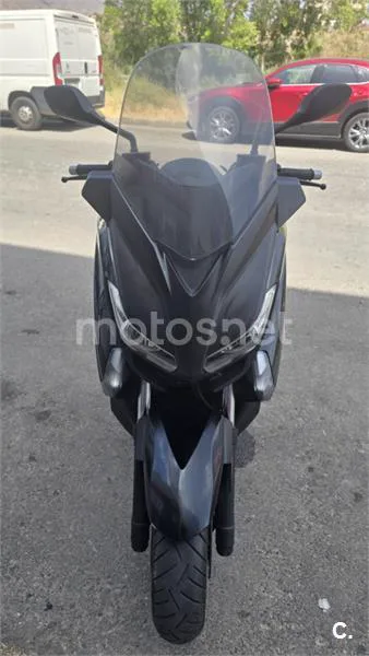Yamaha XMAX 400 - Vista 1