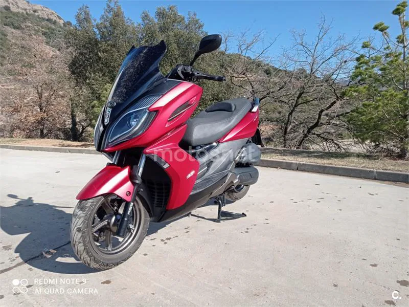 Kymco K-XCT 125i - Vista 1