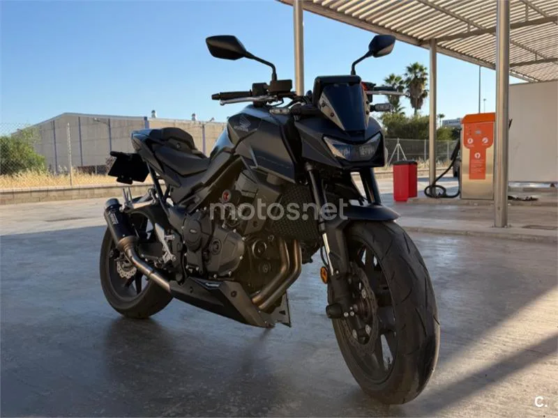 Honda CB750 Hornet - Vista 1
