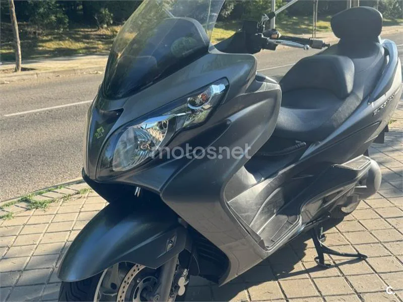 Suzuki Burgman 400 - Vista 1