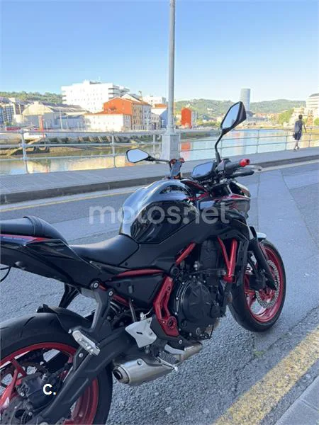 Kawasaki Z650 - Vista 1
