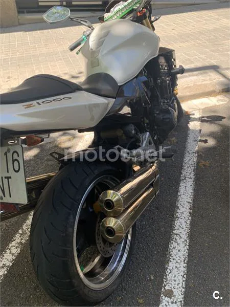 Kawasaki Z1000 - Vista 1