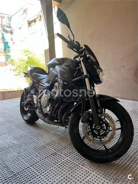 Kawasaki Z650 - Vista 1