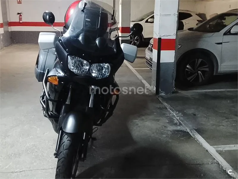 Honda XL1000V Varadero 2700 € 1999 Alicante - 1