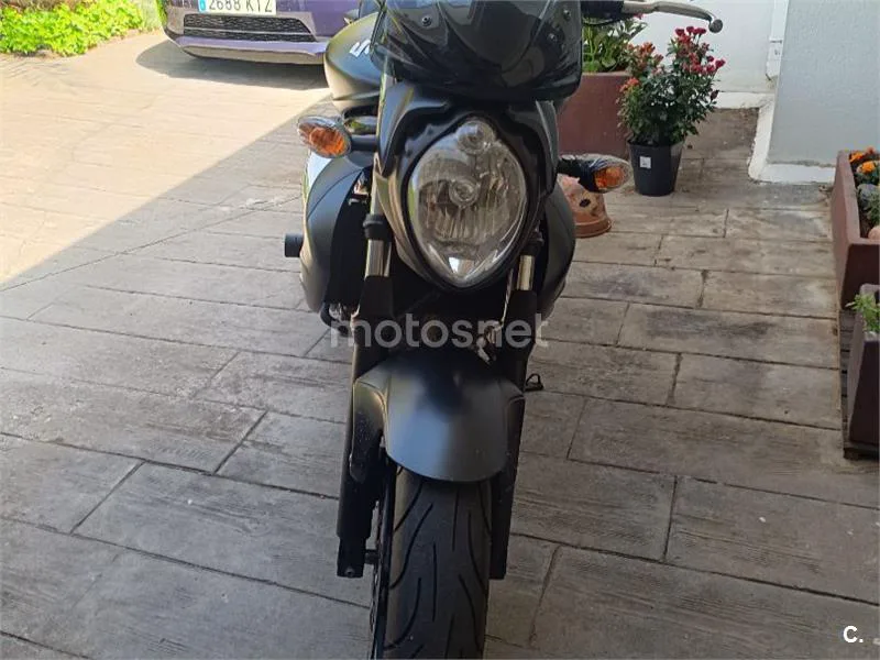Suzuki Gladius 650 2000 € 2016 Guadalajara - 1