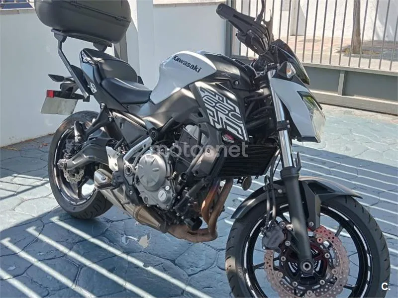 Kawasaki Z650 - Vista 1