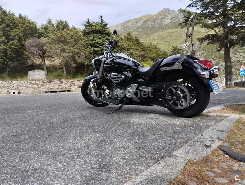 Yamaha XVS950A Midnight Star - Vista 1