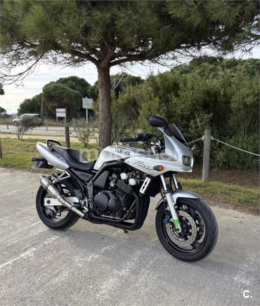 Yamaha FZS600 Fazer 1300 € 1999 Barcelona - 1