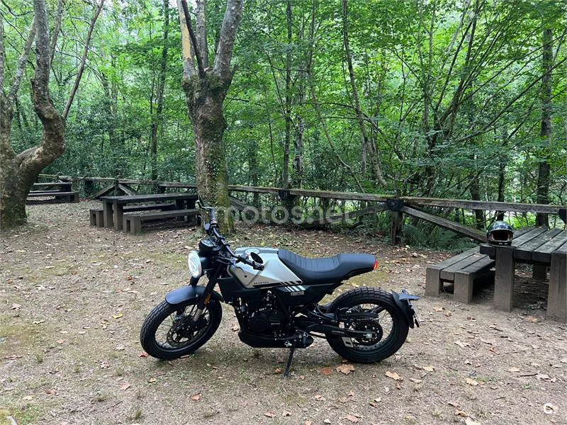 Brixton Crossfire 125 2700 € 2023 A Coruña - 1