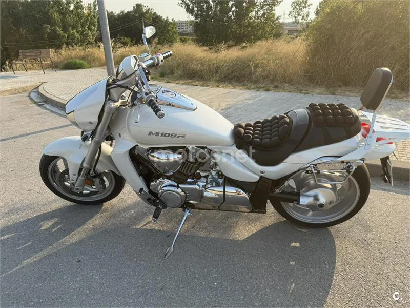 Suzuki Intruder M1800R - Vista 1