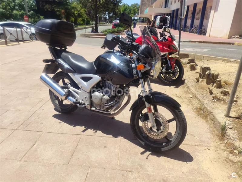 Honda CBF250 - Vista 1